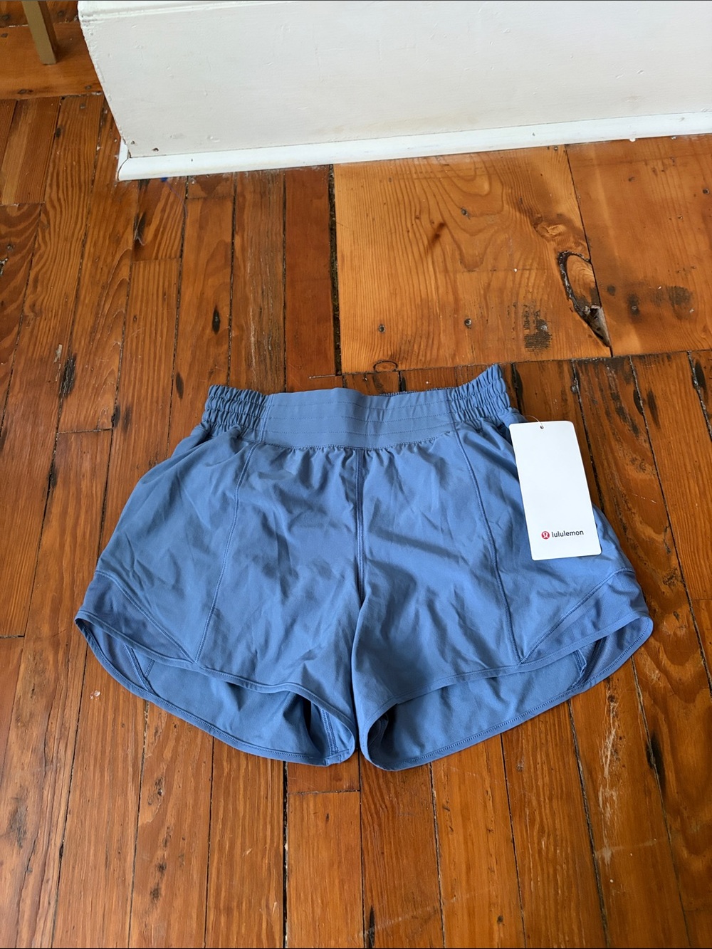 NWT LULU LEMON HOTTY HOT SHORTS